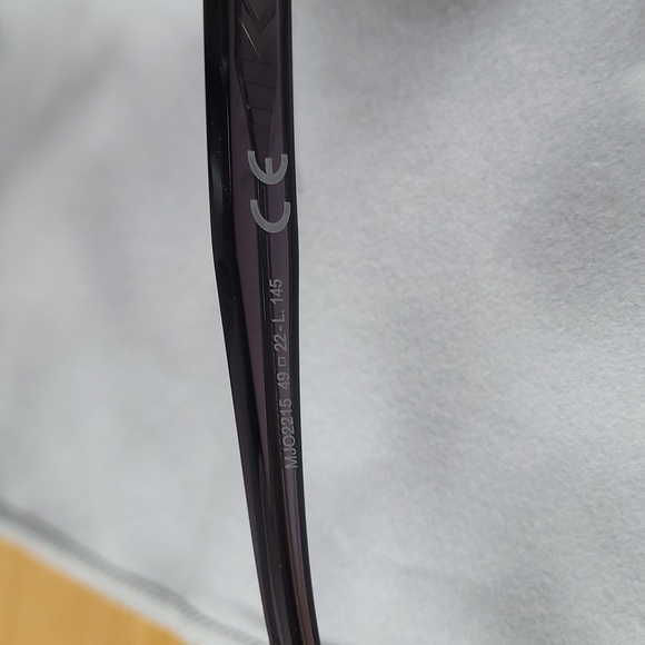 New Maui Jim unisex eyeglasses frames 💯 % Authentic - Picture 4 of 7